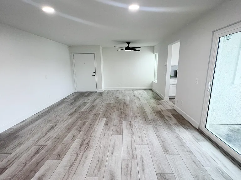 868 S Rancho Santa Fe Rd S #C — Photo 3