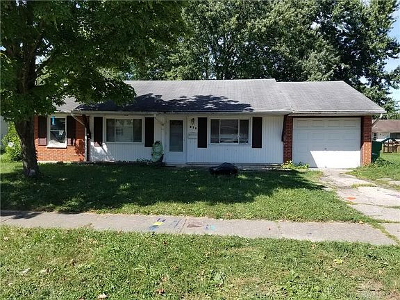 3rd image of 811 Plumwood Dr