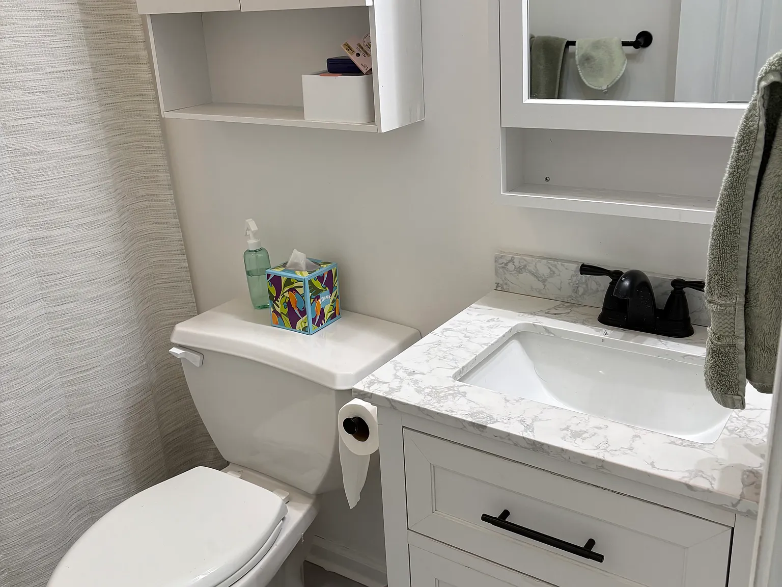 2 bed, 2.5 bath, 2230 sqft, $2,800 — Photo 4