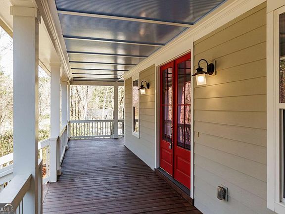 3rd image of 105 Inverness Rd