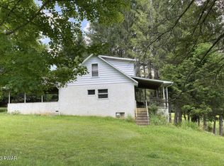 1163B Ledgedale Rd, Lake Ariel, PA 18436