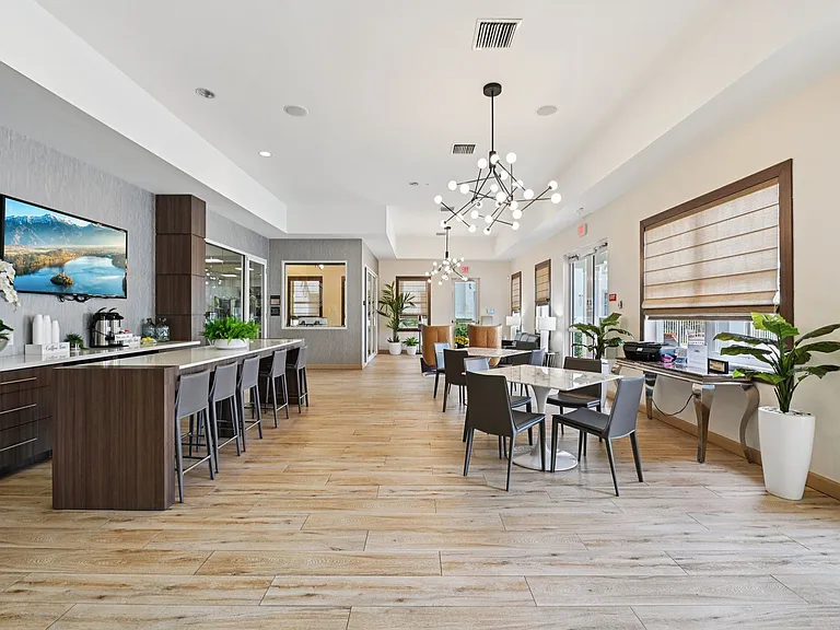 Gran Vista at Doral — Photo 24