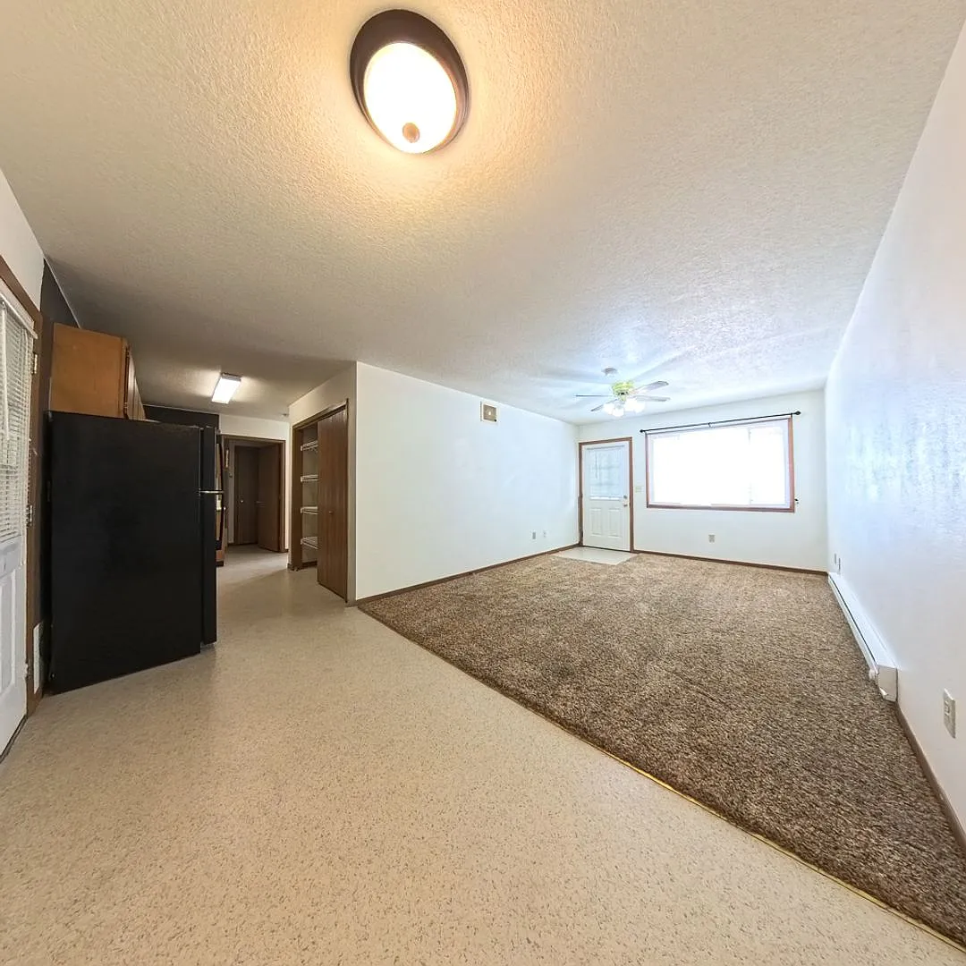 Building Photo - 203 N East St