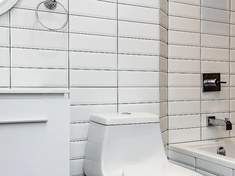 26 Richardson St #1R — Photo 14