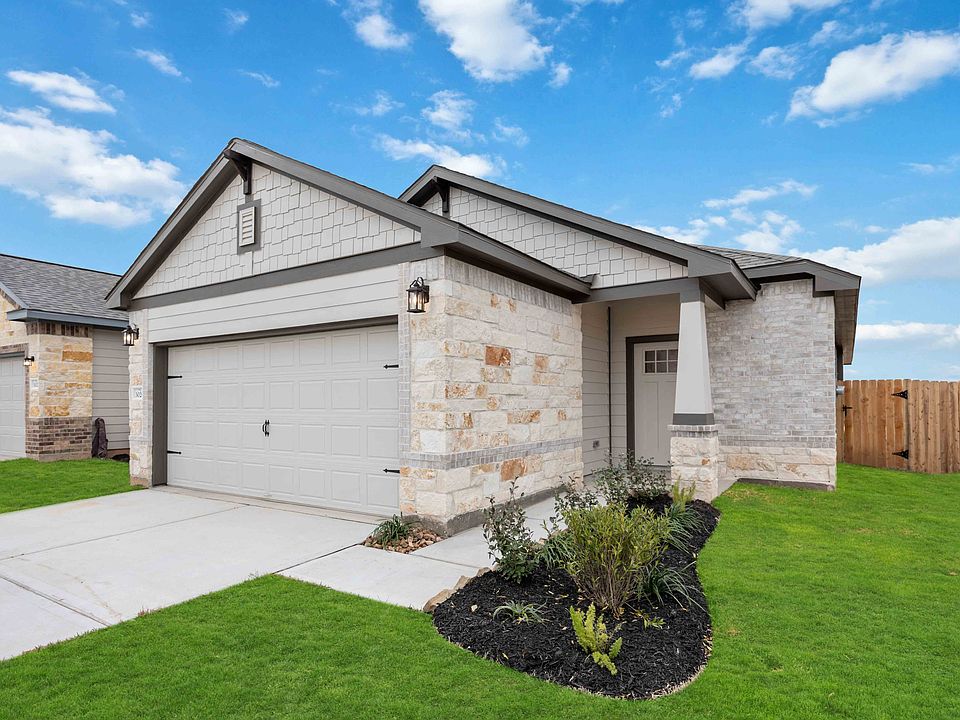 1st image of 3020 Plateau Dr