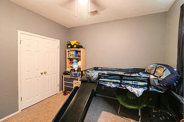 606 Meadow View Dr — Photo 2