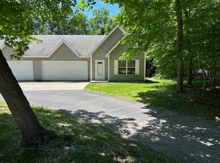 331 Maple Ridge Ct, Detroit Lakes, MN 56501