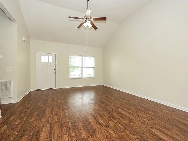 3524 Oval Hesson Ln — Photo 4