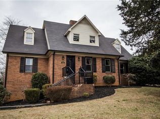 1701 Huntington Woods Ct, Winston Salem, NC 27103