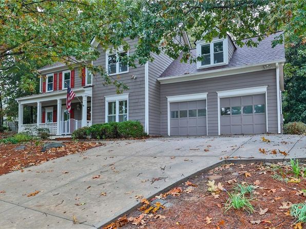 4825 Chesterfield Ct