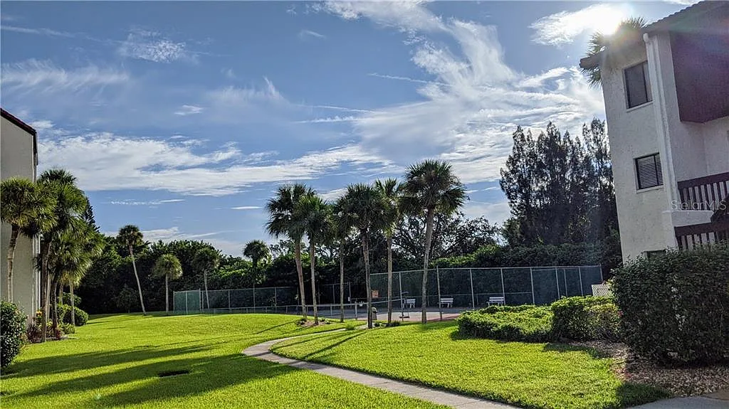 2 bed, 2.0 bath, 1016 sqft, $3,600 — Photo 1
