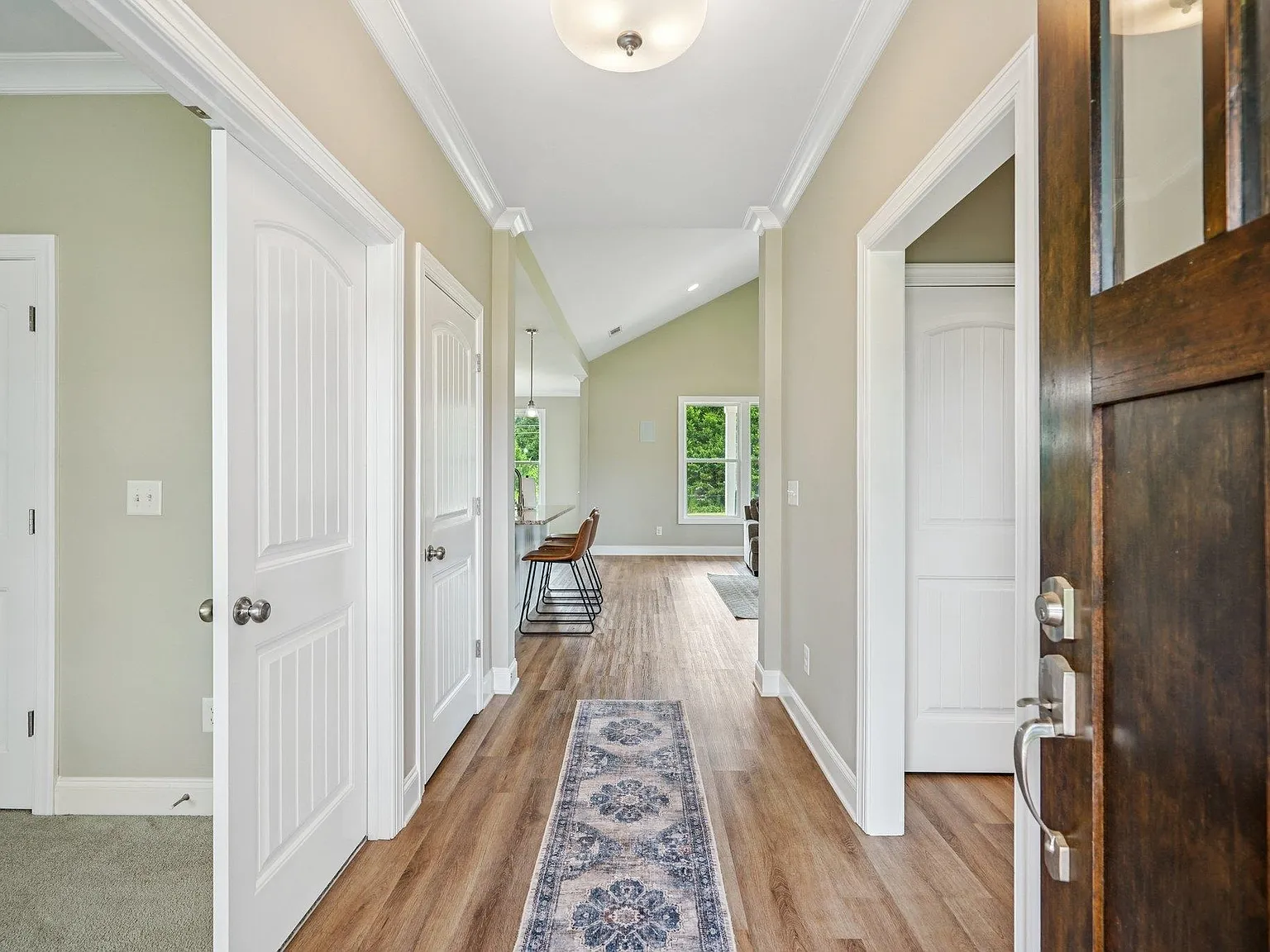 3 bed, 2.5 bath, 1805 sqft, $2,950 — Photo 2