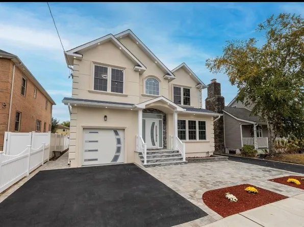 31 A Grove Street, Hicksville, NY 11801