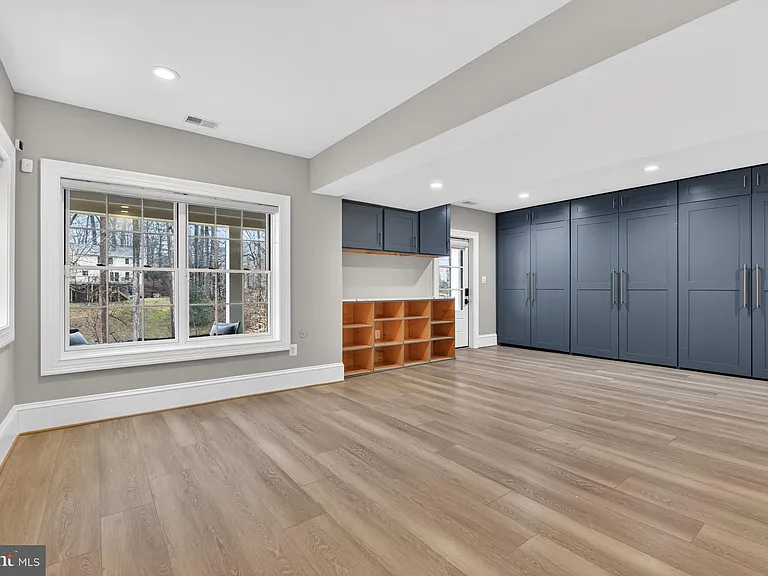 7002 River Oaks Dr — Photo 36