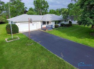 1527 Lockwood Rd, Findlay, OH 45840