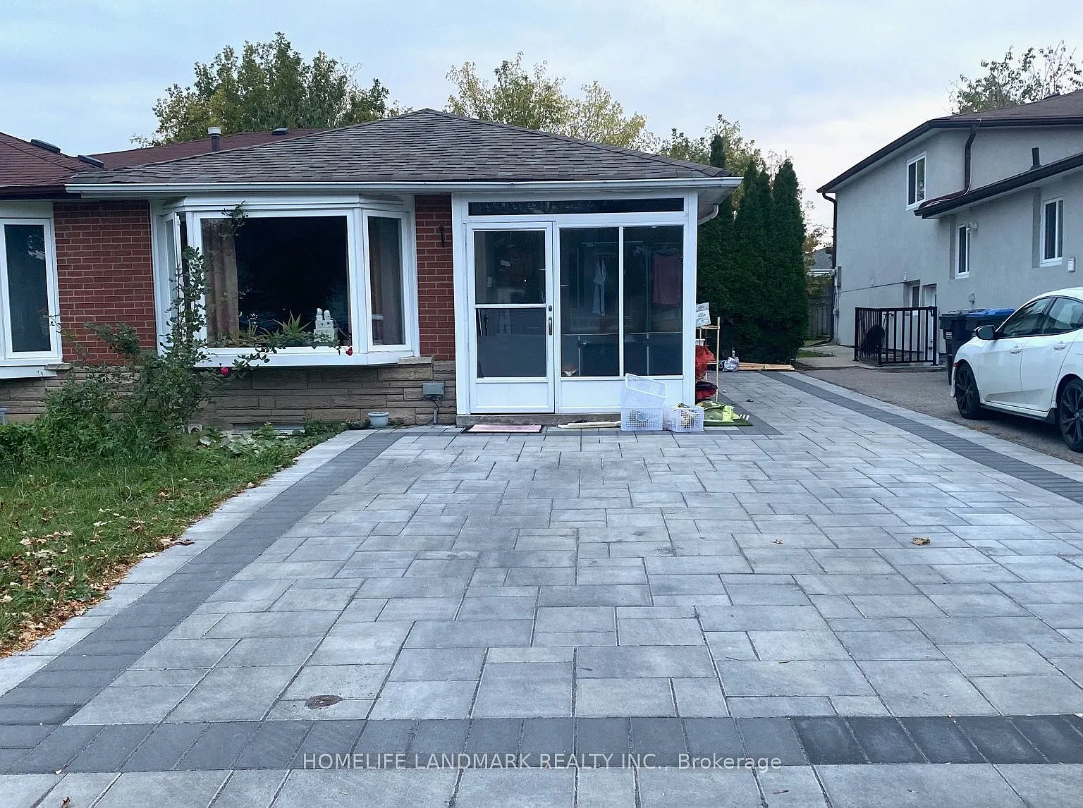 3 bed, $1,800 — Photo 1
