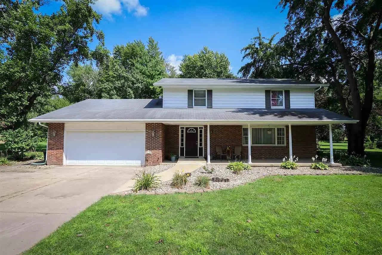 1803 S Briarwood Dr photo 1