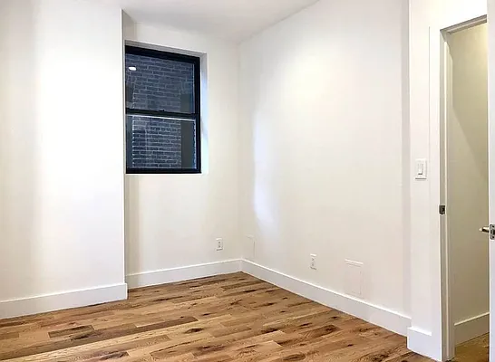 Rented by REAL New York | media 11