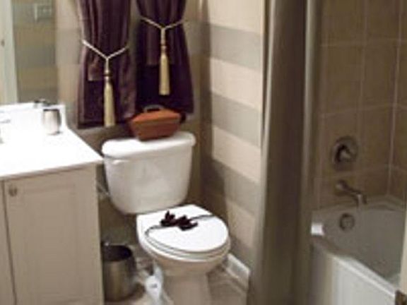 4th image of 21210 McFadden Sq Unit 203