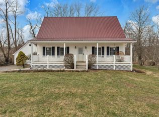 518 Sycamore St, Glade Spring, VA 24340
