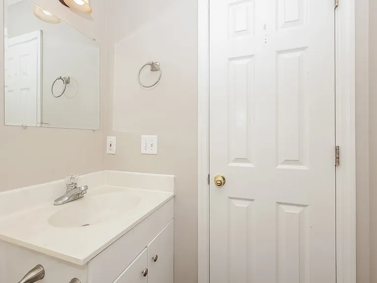 1052 Blue Mountain Ln — Photo 16