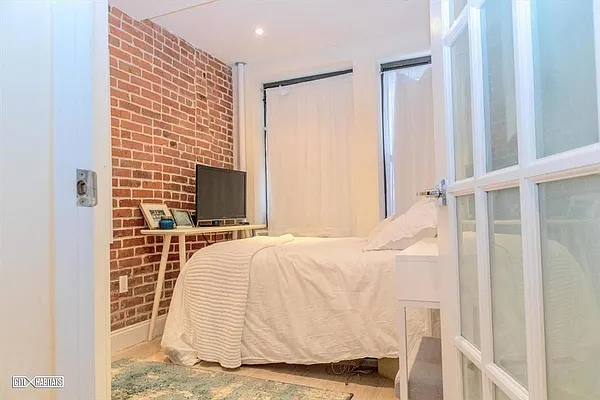 Rented by Corcoran | media 5