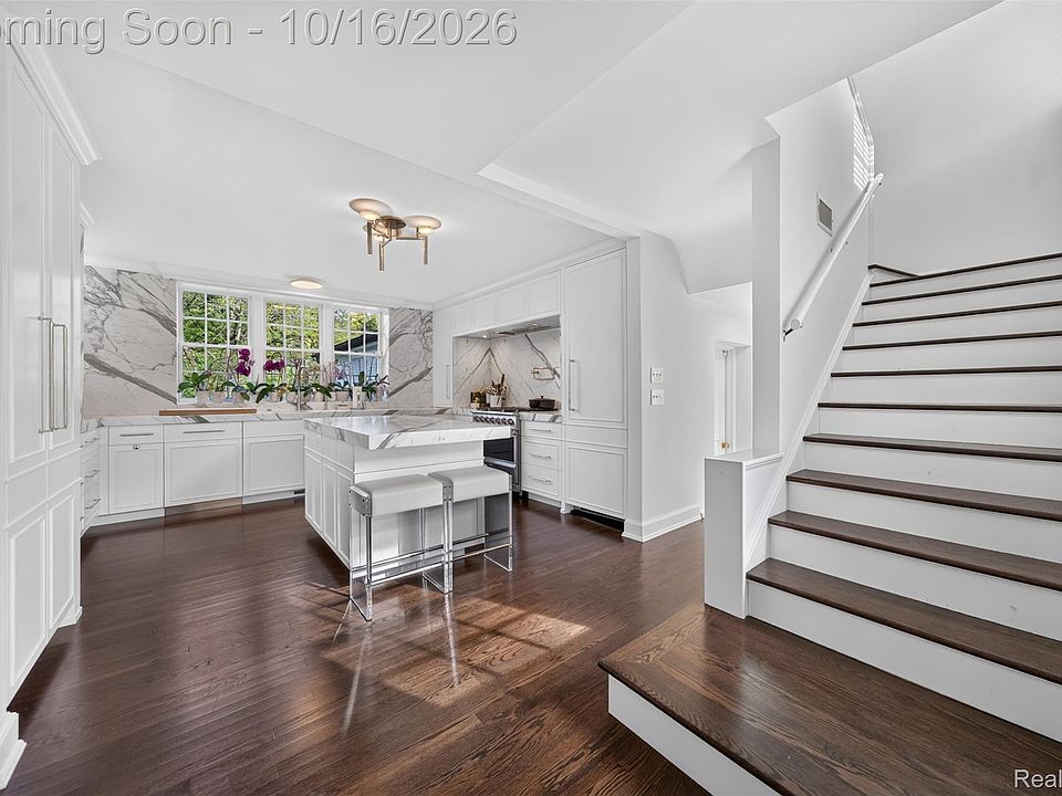 271 Lone Pine Rd, photo 27