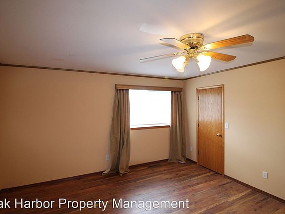 5th image of 928 SW Upland Ct