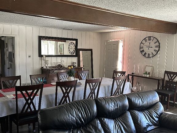 5th image of 718 Turner St