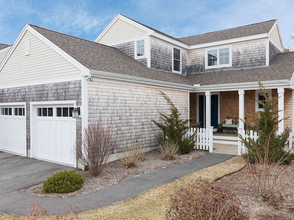1st image of 33 Conifer Hill Unit 33