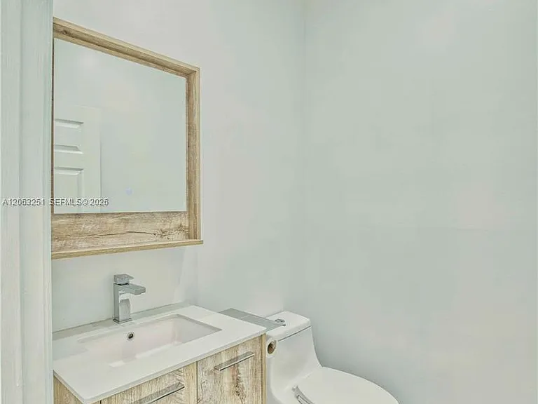15151 NW 6th Ct — Photo 41