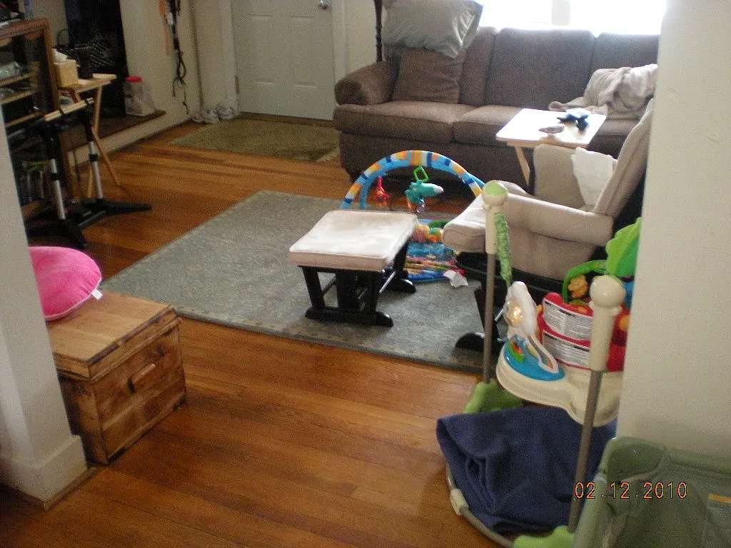3 bed, 1200 sqft, $2,200 — Photo 3