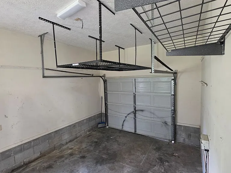 307 Castlewood Dr — Photo 19