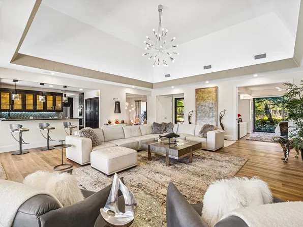 5221 Estates Drive, Delray Beach, FL 33445