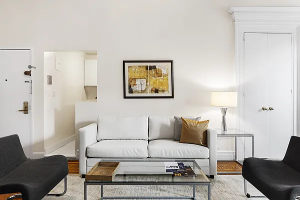 Rented by Compass | media 2