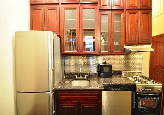 Rented by Hecht Group | media 1