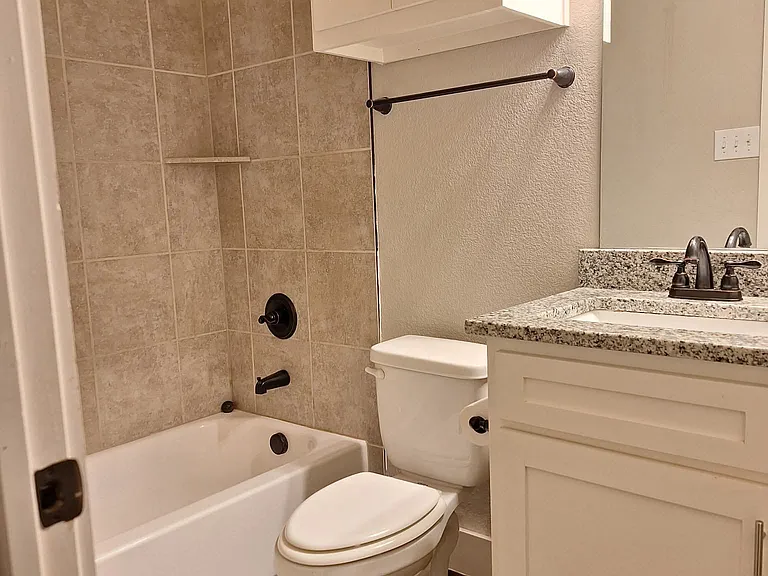 11607 Michele Dr — Photo 12