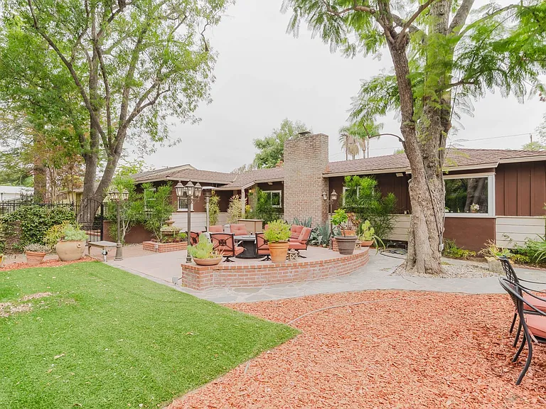 13405 Tiara St — Photo 4