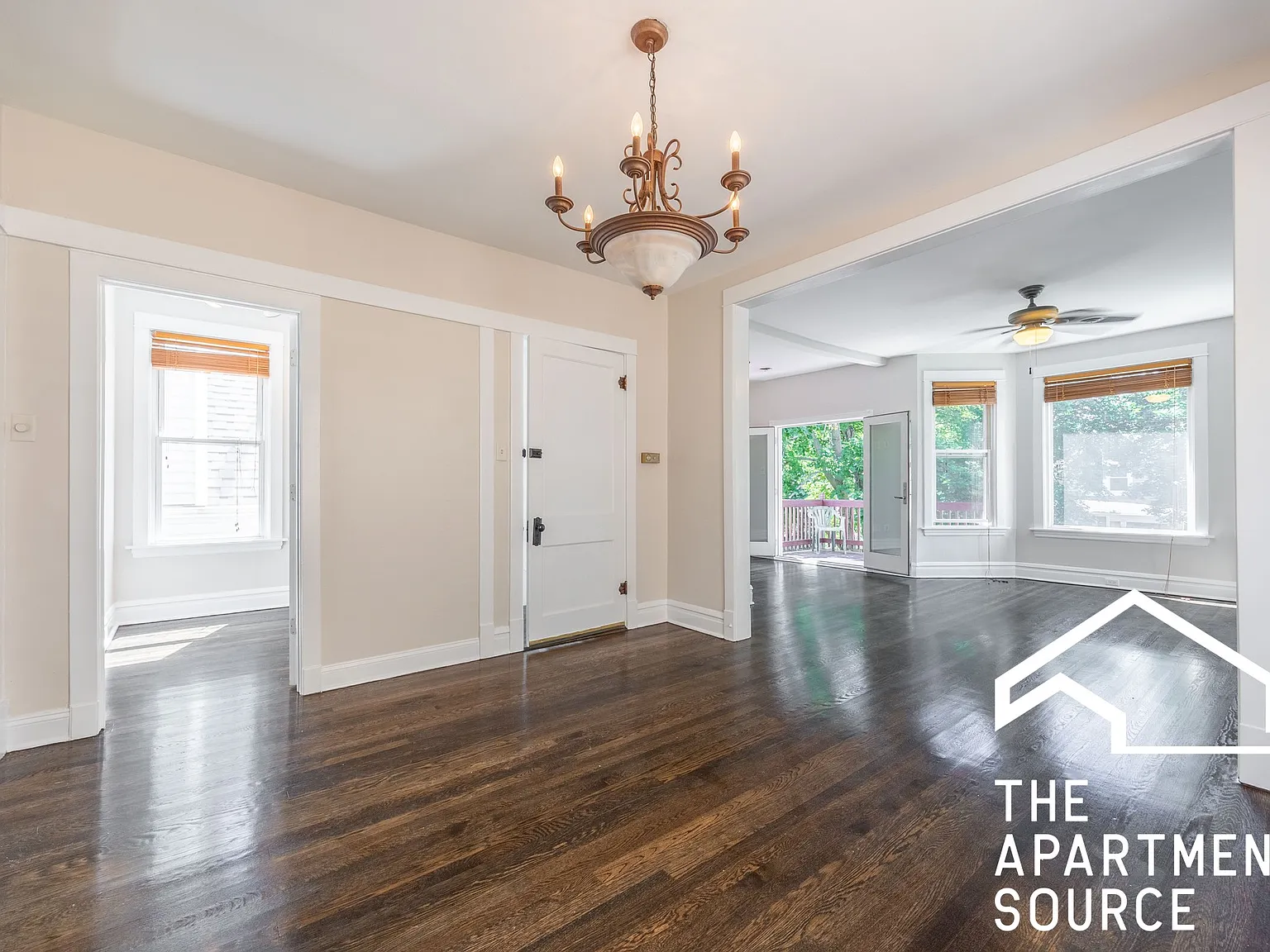 2 bed, 999 sqft, $2,895 — Photo 3