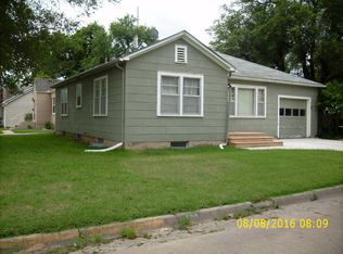 120 E Jay St, Lyons, KS 67554