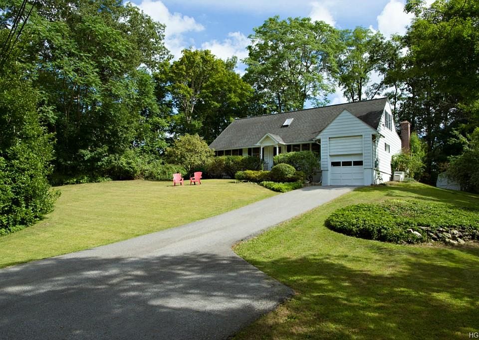 1st image of 3 Old Mill Ln