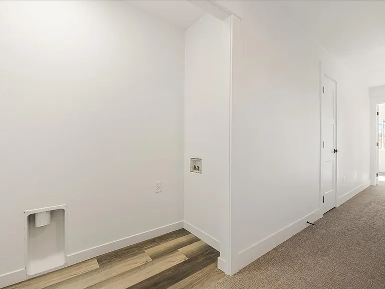 5860 SE 18th St — Photo 24