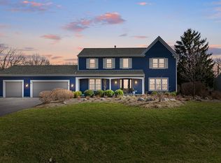 711 Pimlico Pkwy, Dundee, IL 60118