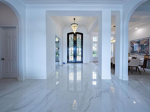 3rd image of 9233 SOUTHERN BREEZE DRIVE