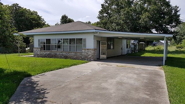 1st image of 33046 Highway 943 S