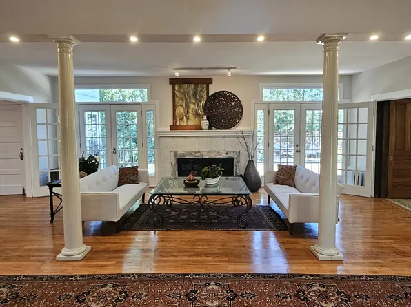 6225 Forest Ave, Gary, IN 46403