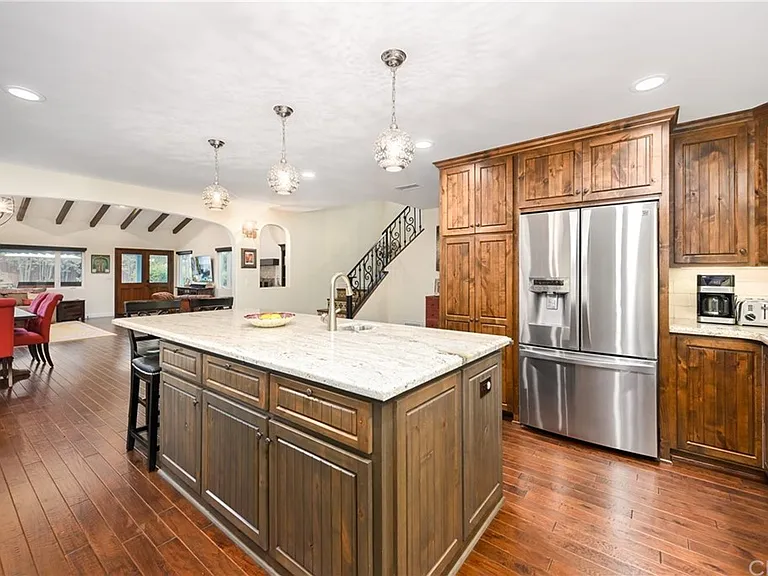 1337 Vuelta Grande Ave — Photo 24