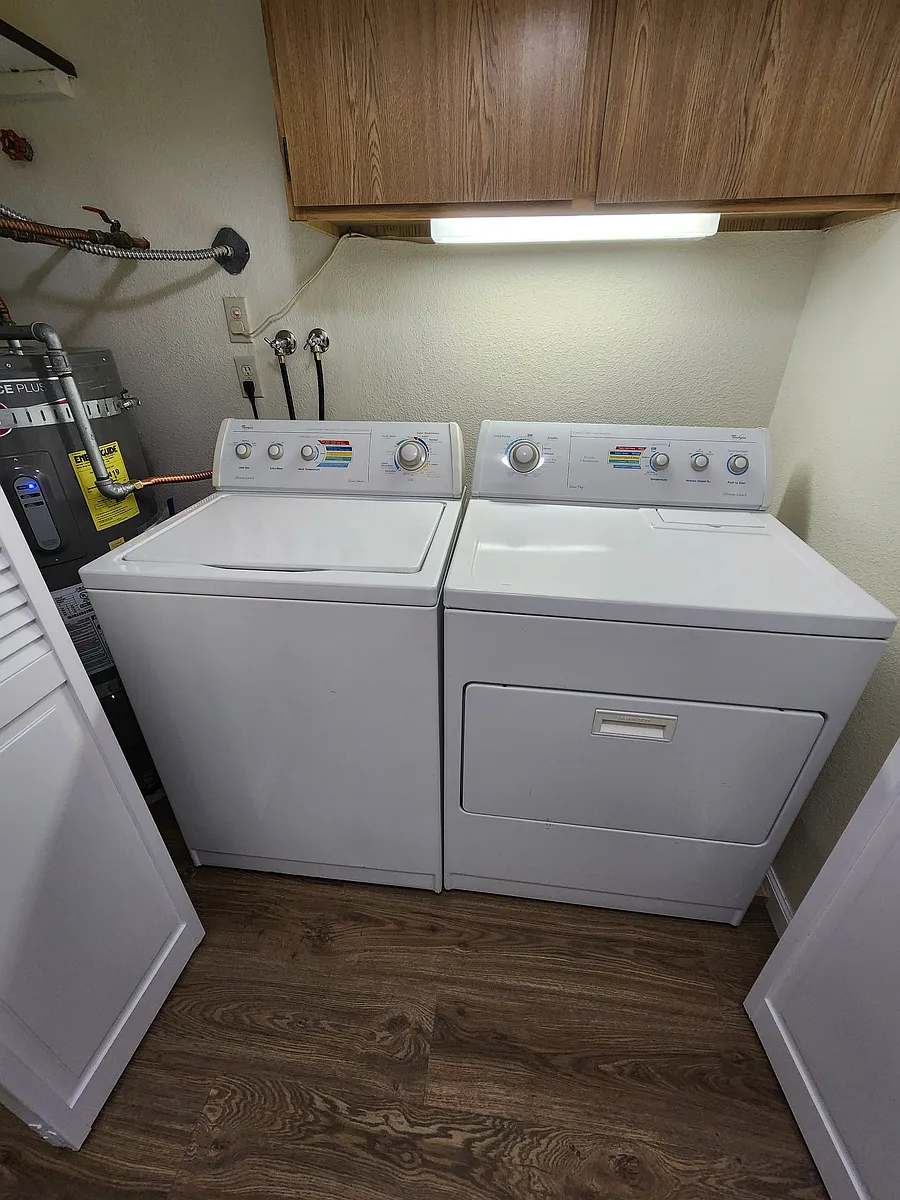Building Photo - 3446 I St NE #T-301