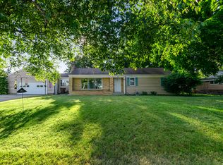1004 S Broas St, Belding, MI 48809