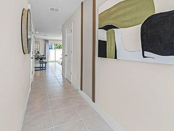 3rd image of 528 Zinfandel Dr #87